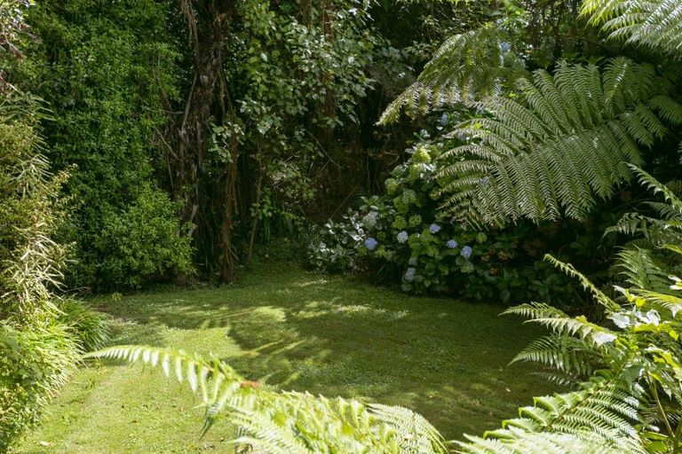 Photo of property in 73 Kaiuru Avenue, Pukawa Bay, Turangi, 3381