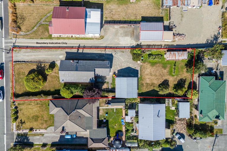 Photo of property in 76 Shearman Street, Waimate, 7924