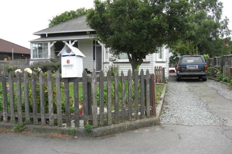 Photo of property in 6 Angela Street, Upper Riccarton, Christchurch, 8041