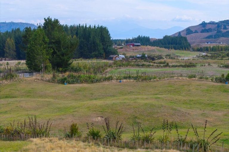 Photo of property in 52 Grant Road, Kinloch, Taupo, 3385
