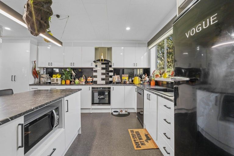 Photo of property in 3 Mabey Street, Eltham, 4322