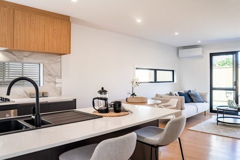 Photo of property in 4/8 Victoria Street, Ebdentown, Upper Hutt, 5018