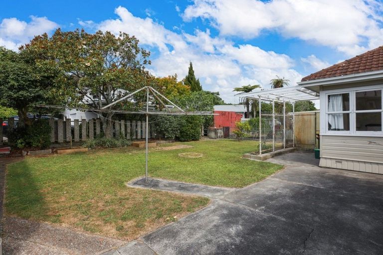 Photo of property in 10 Vectis Road, Hillcrest, Hamilton, 3216