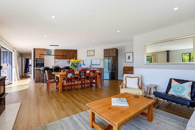 Photo of property in 13 Matuku Lane, Heathcote Valley, Christchurch, 8022