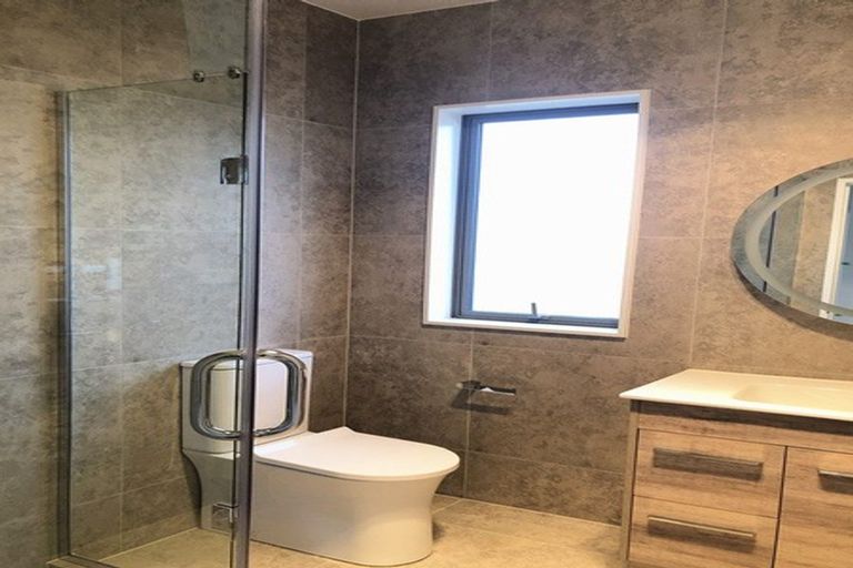 Photo of property in 5 Creswell Lane, Papakura, 2110