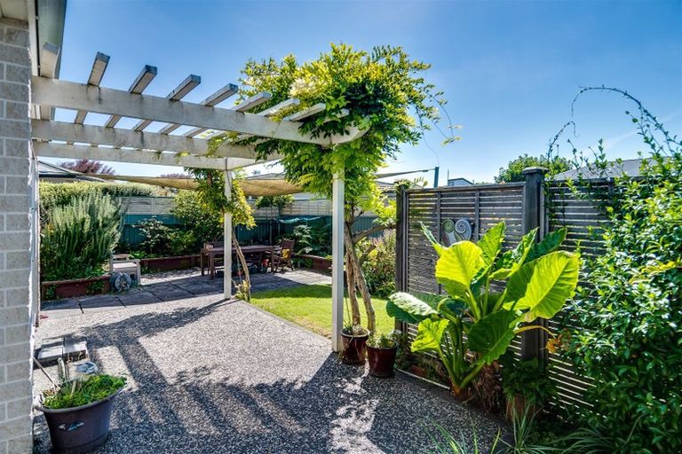 Photo of property in 22 Roskilda Crescent, Taradale, Napier, 4112