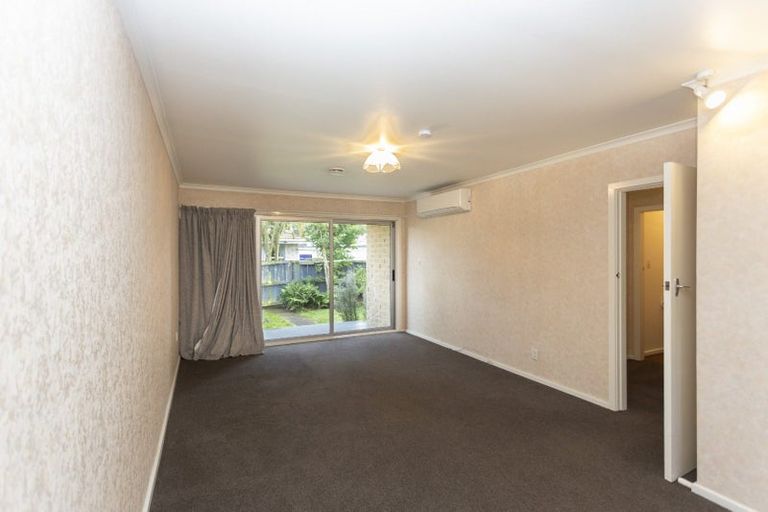 Photo of property in 2/22 Colligan Street, Upper Riccarton, Christchurch, 8041