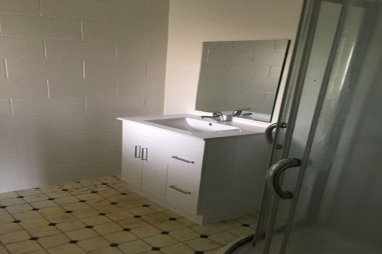 Photo of property in 6/37 Brockworth Place, Riccarton, Christchurch, 8011