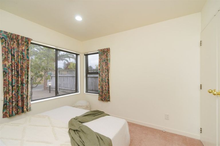 Photo of property in 127 Summerhill Drive, Fitzherbert, Palmerston North, 4410
