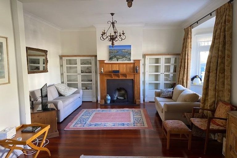 Photo of property in 19 Glen Road, Kelburn, Wellington, 6012