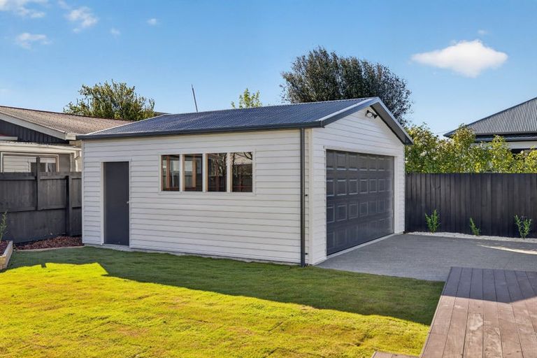 Photo of property in 61 Lindsay Street, St Albans, Christchurch, 8014