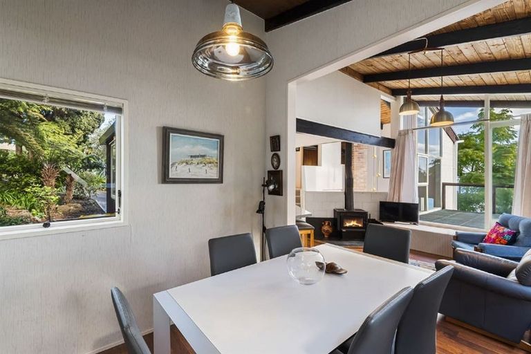 Photo of property in 27 Hadfield Street, Beach Haven, Auckland, 0626