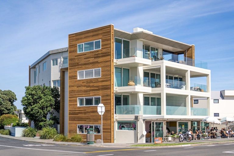 Photo of property in 2/154 Marine Parade, Mount Maunganui, 3116