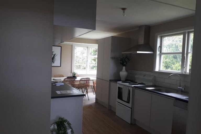 Photo of property in 121 Frankley Road, Frankleigh Park, New Plymouth, 4310