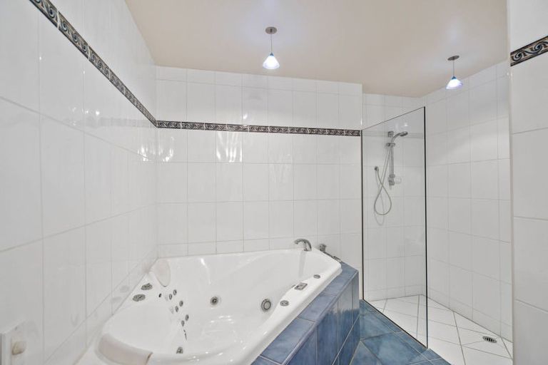 Photo of property in 42 Manganese Point Road, Tamaterau, Whangarei, 0174