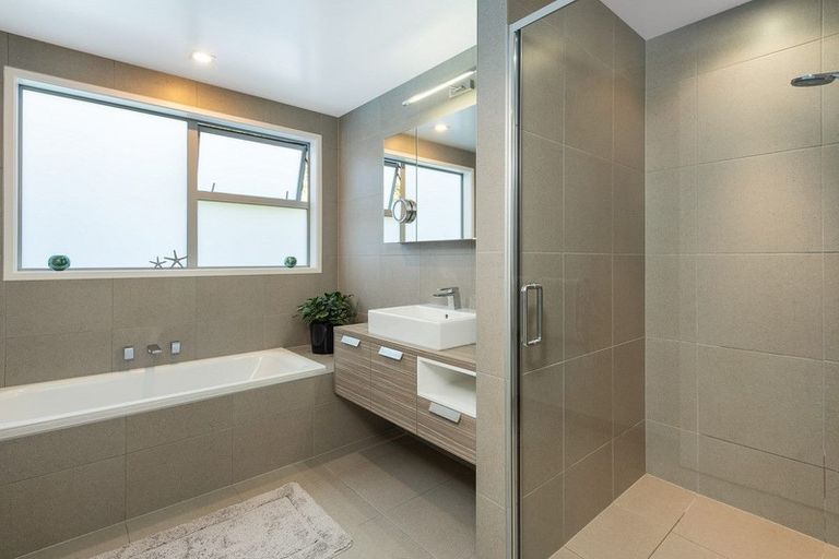 Photo of property in 6 Orakei Place, Welcome Bay, Tauranga, 3112