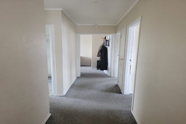 Photo of property in 6 Karina Place, Glen Eden, Auckland, 0602