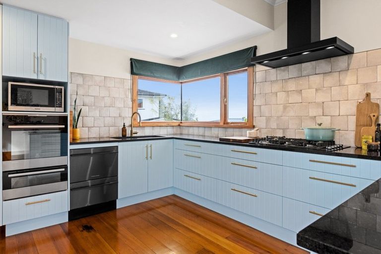 Photo of property in 3 Cobden Lane, Bluff Hill, Napier, 4110