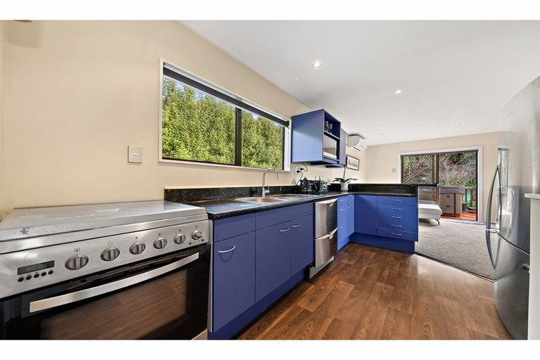 Photo of property in 32c Augusta Street, Redcliffs, Christchurch, 8081