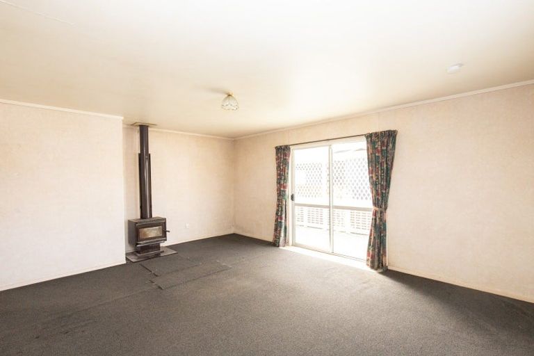 Photo of property in 14 Darlington Street, Ngatea, 3503