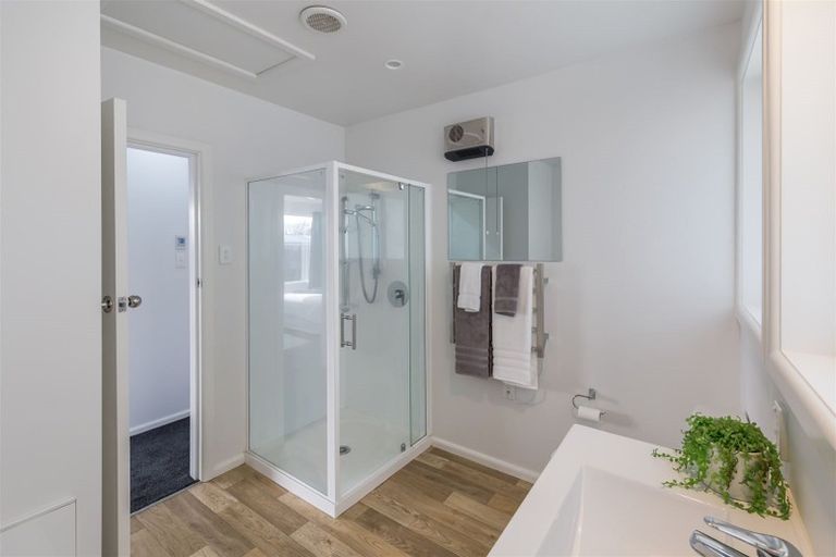 Photo of property in 109 Effingham Street, North New Brighton, Christchurch, 8083