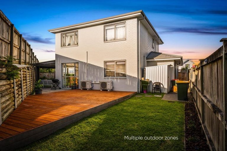 Photo of property in 22 William Wallbank Crescent, Swanson, Auckland, 0614