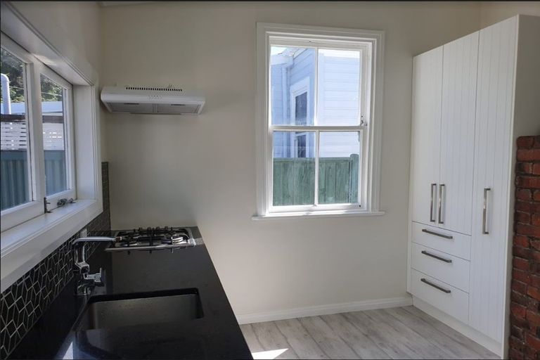 Photo of property in 23 Riddlers Crescent, Petone, Lower Hutt, 5012