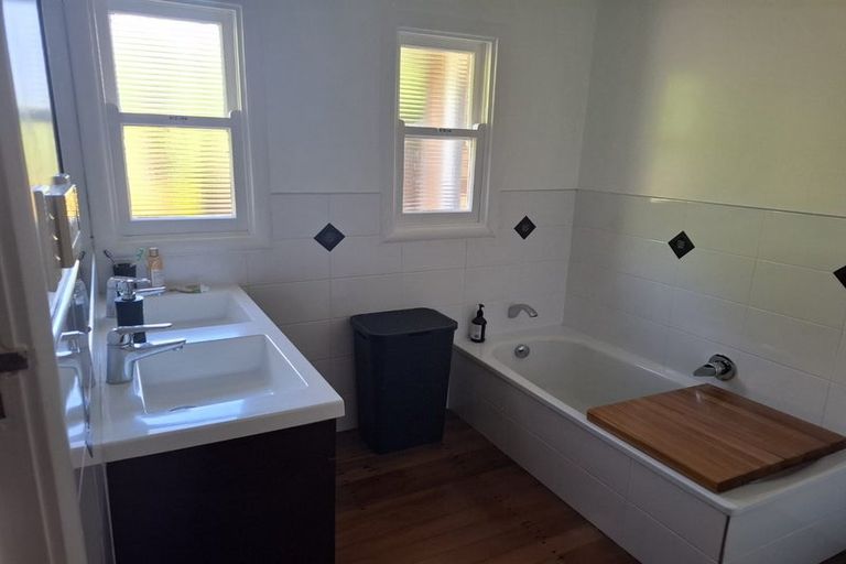 Photo of property in 492 River Road, Fairfield, Hamilton, 3214