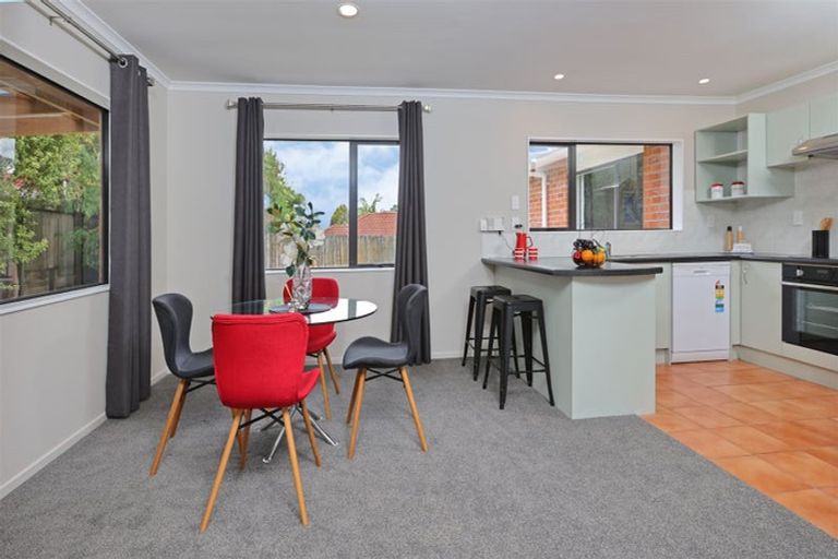 Photo of property in 40 Greenberry Drive, Ranui, Auckland, 0612