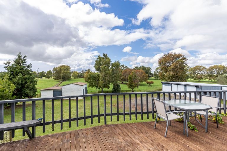 Photo of property in 294 Tuhikaramea Road, Temple View, Hamilton, 3290