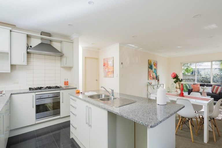 Photo of property in 10a Spring Street, Papatoetoe, Auckland, 2025