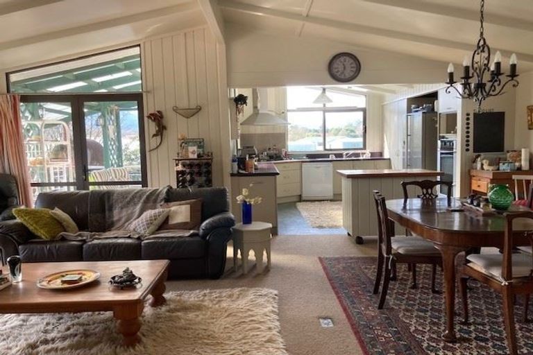 Photo of property in 6 Campbell Street, Waihou, Te Aroha, 3393