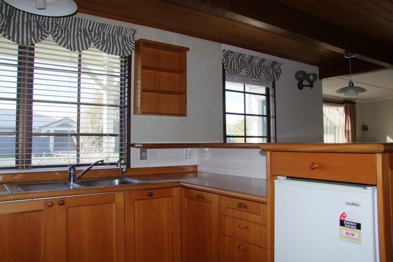 Photo of property in 1 Duthie Street, Milton, 9220