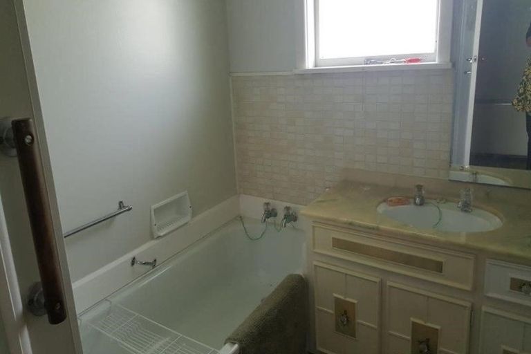 Photo of property in 152 Straven Road, Fendalton, Christchurch, 8014