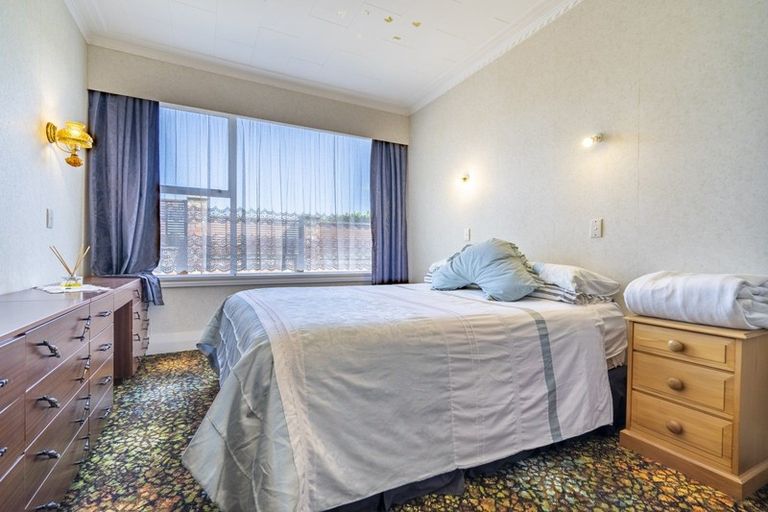 Photo of property in 160 Marine Parade, Bluff, 9814