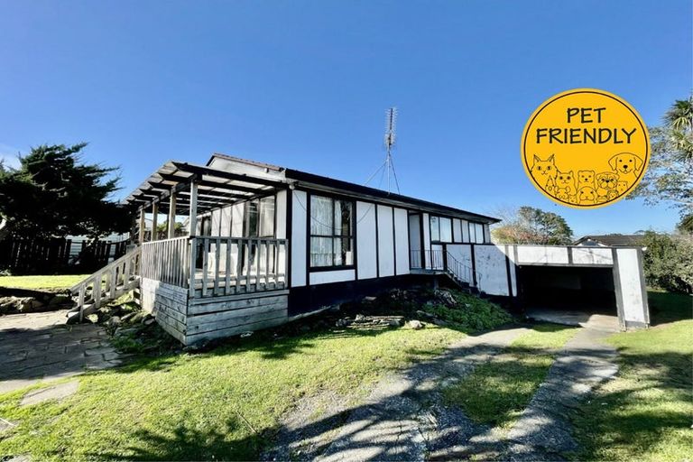 Photo of property in 2 Massine Place, Randwick Park, Auckland, 2105