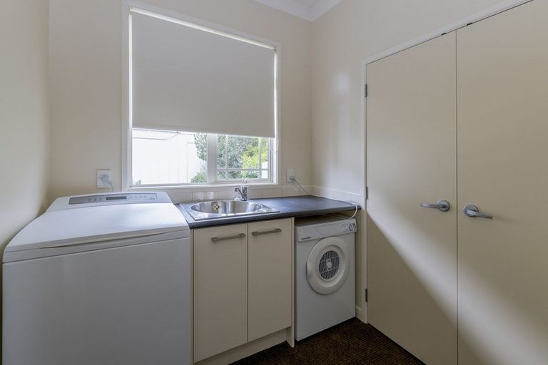 Photo of property in 19 Quadrant Heights, Paraparaumu, 5032