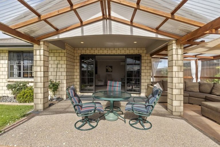 Photo of property in 11 Woodham Place, Rototuna North, Hamilton, 3210