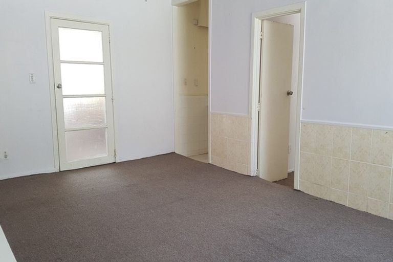 Photo of property in 45 Moore Street, Hillcrest, Auckland, 0627