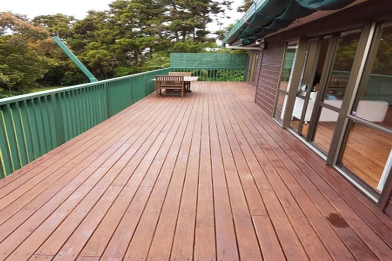 Photo of property in 1/42 Deep Creek Road, Torbay, Auckland, 0630