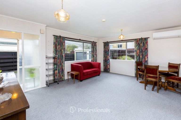 Photo of property in 28b Roband Crescent, Brown Owl, Upper Hutt, 5018
