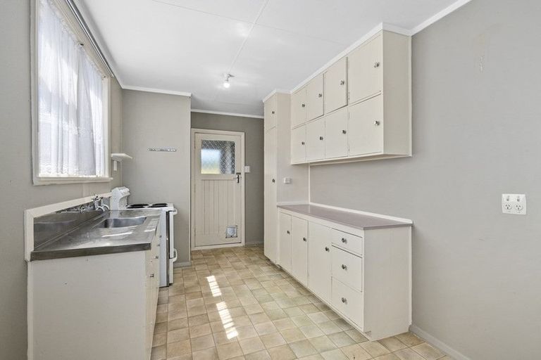 Photo of property in 9 Phar Lap Grove, Trentham, Upper Hutt, 5018