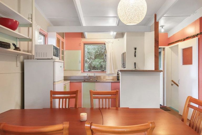 Photo of property in 66 Whatipu Road, Huia, Auckland, 0604