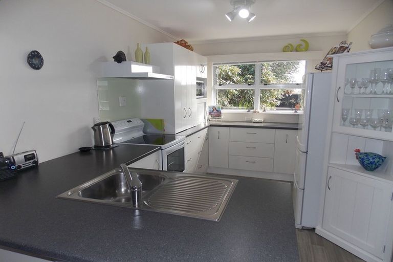 Photo of property in 45 Sutherland Crescent, Westbrook, Palmerston North, 4412