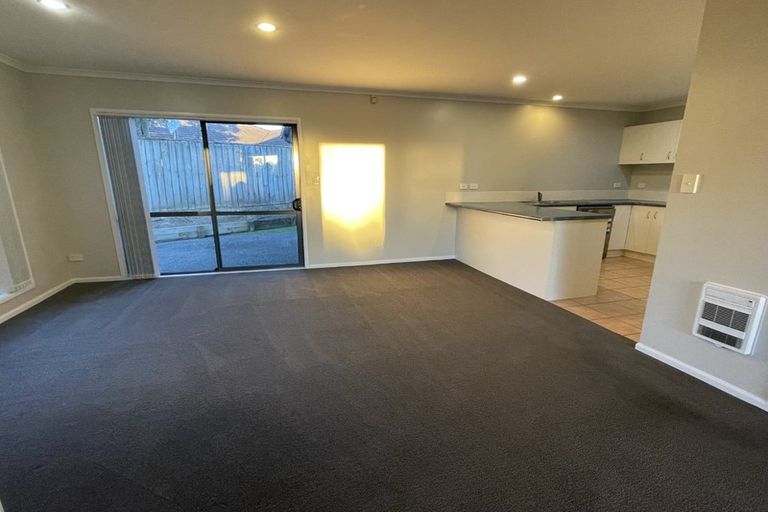 Photo of property in 9 Anrath Close, East Tamaki, Auckland, 2016