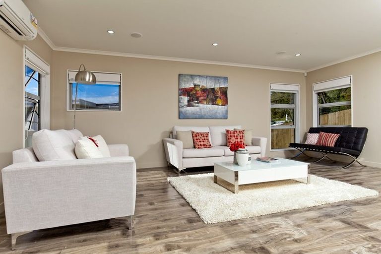 Photo of property in 285 Don Buck Road, Massey, Auckland, 0614