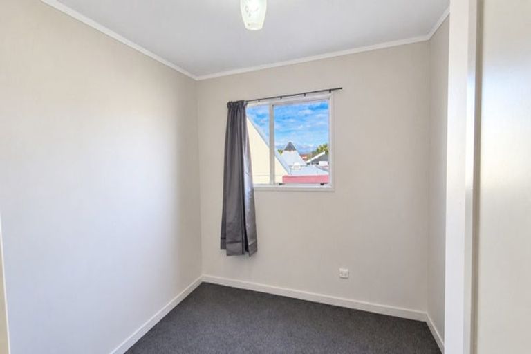 Photo of property in 25 Attlee Place, Gisborne, 4010