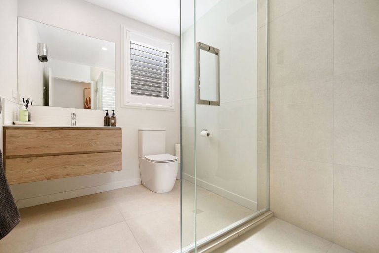 Photo of property in 9 Mulholland Drive, Jacks Point, 9371