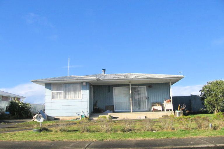 Photo of property in 77 Dundee Drive, Flaxmere, Hastings, 4120