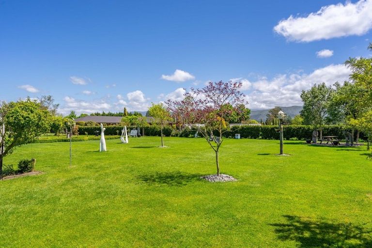 Photo of property in 8 Camellia Lane, Carterton, 5713